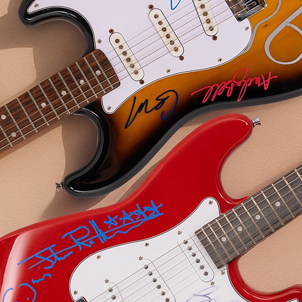 Autographs & Memorabilia - Timed Online