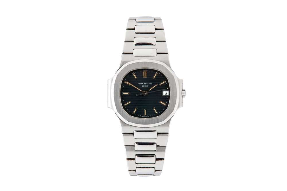 PATEK PHILIPPE NAUTILUS STAINLESS STEEL BRACELET WATCH WITH DATE