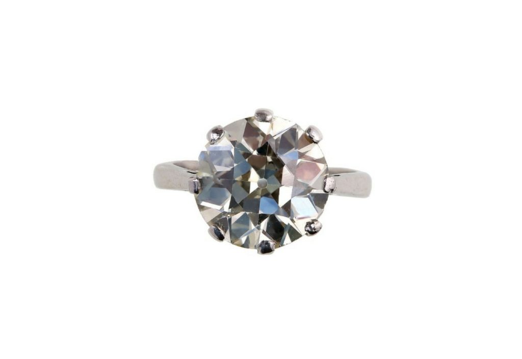 diamond single-stone ring
