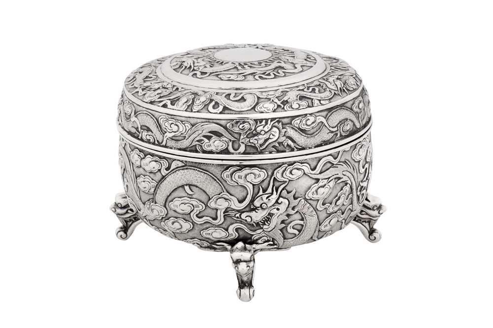 An early 20th century Chinese export silver box, Canton circa 1910 marked Zhuo, retailed by Kwon Man Shing of Hong Kong