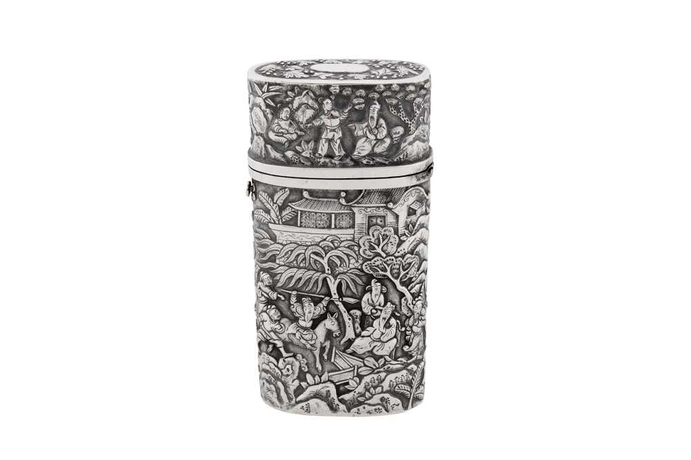 A mid-19th century Chinese export silver cheroot case, Canton circa 1860, marked Hui, retailed by Khe Cheong