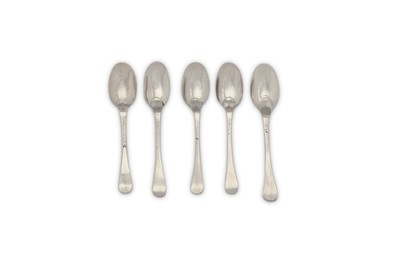 Lot 109 - A set of five George II sterling silver salt...