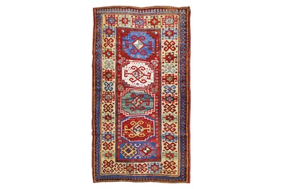 Lot 20 - AN ANTIQUE KAZAK RUG, SOUTH CAUCASUS approx:...