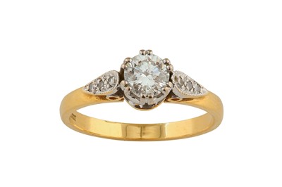 Lot 134 - A single-stone diamond ring The brilliant-cut...