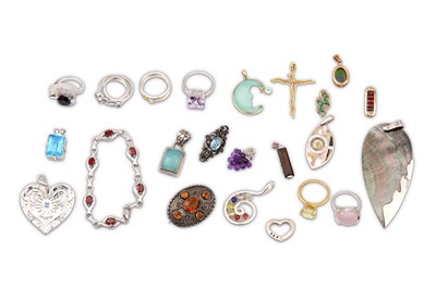 Lot 83 - A large collection of jewellery, Including gem-...