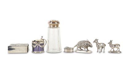 Lot 159a - An Edwardian sterling silver salt, decorated...