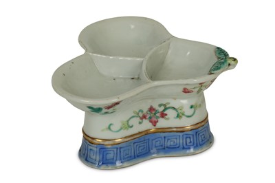 Lot 176 - An early 19th Century Qing dynasty Chinese...