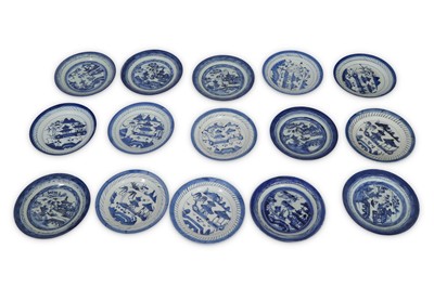Lot 175 - Fifteen late 18th Century Chinese blue and...