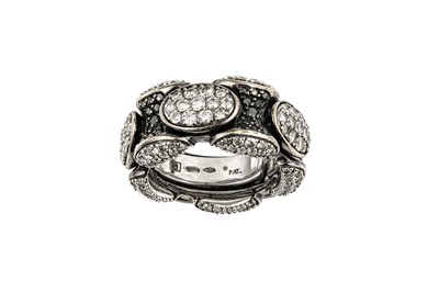 Lot 178 - A diamond and coloured diamond 'Anaconda' ring,...