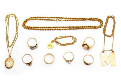 Lot 33 - A small collection of jewellery including six...