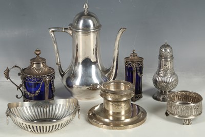 Lot 22 - A collection of Dutch silver items to include...