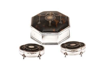 Lot 161 - A George V sterling silver and tortoiseshell...