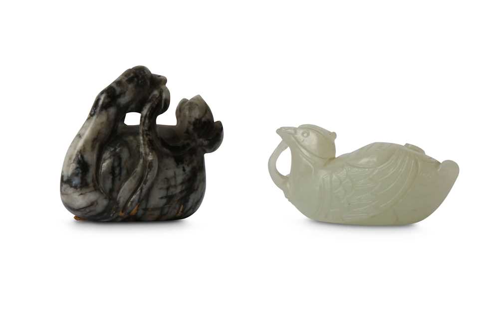 Lot 231 - TWO CHINESE JADE ‘BIRD’ CARVINGS. Qing Dynasty....