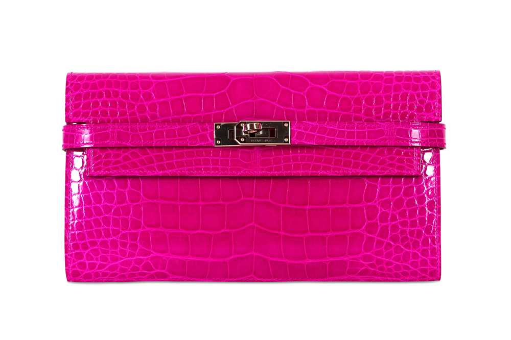 Lot 10 - Hermes Rose Scheherazade Lisse Alligator...