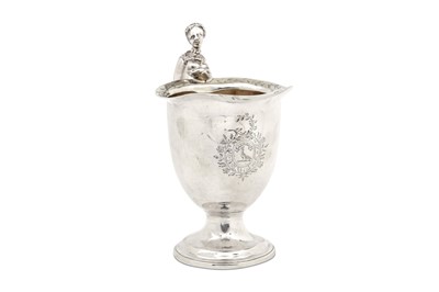 Lot 491 - A George III sterling silver cream jug, London...
