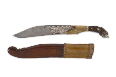 Lot 140 - A FINE SILVER-INLAID PIHA KAETTA DAGGER Sri...