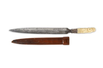 Lot 139 - AN IVORY-HILTED HUNTING KNIFE  Tamil Nadu,...