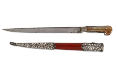 Lot 147 - AN OTTOMAN EARED YATAGHAN DAGGER  Ottoman...