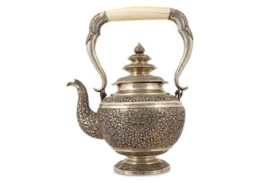 Lot 219 - AN ENGRAVED SILVER THAI KETTLE (KAR NAM TON) ...