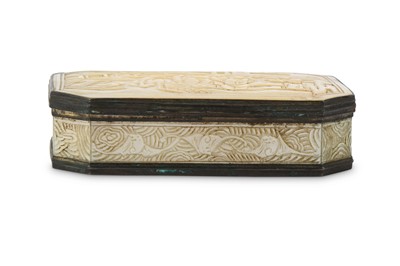 Lot 171 - A CHINESE SILVER-MOUNTED MOTHER OF PEARL BOX....