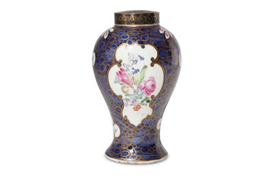 Lot 45 - An 18th Century English porcelain baluster...