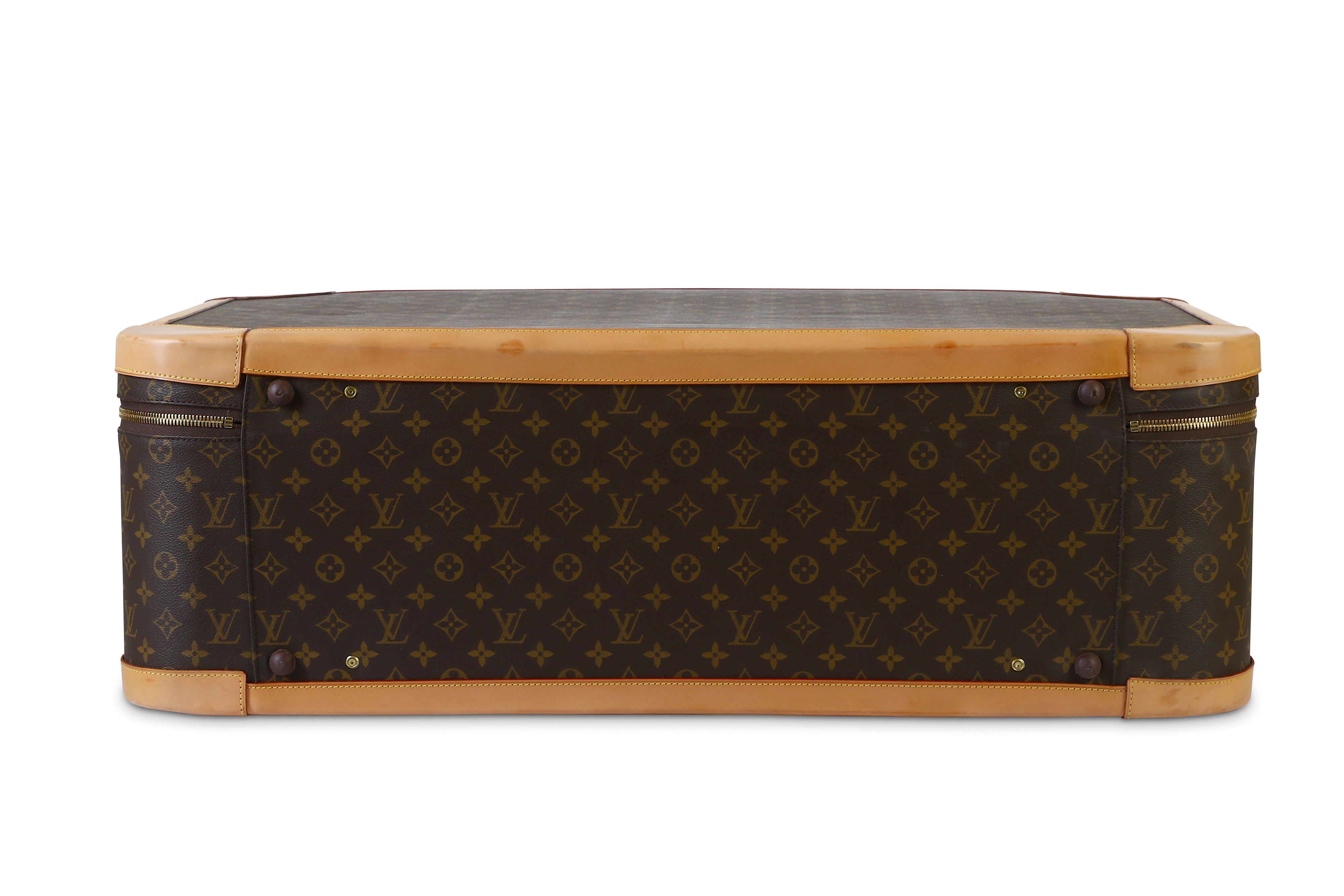 Sold at Auction: Koffer, Louis Vuitton.