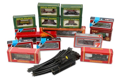 Lot 164 - A collection of boxed OO Gauge model railway...
