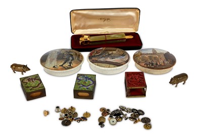 Lot 158 - A collection of items including three...