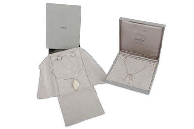 Lot 68 - A Lalique, Paris modern Acrobat necklace, the...