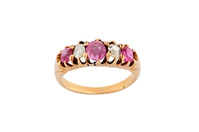 Lot 43 - A pink sapphire and diamond ring The...