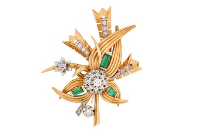 Lot 201 - A green tourmaline and diamond brooch The...