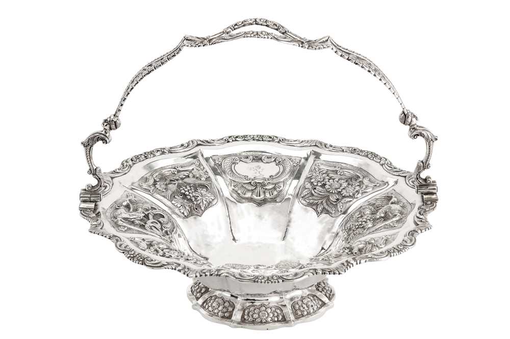 Lot 425 - A William IV Irish sterling silver bread basket, Dublin 1833 by William Nolan (active 1811-1835)
