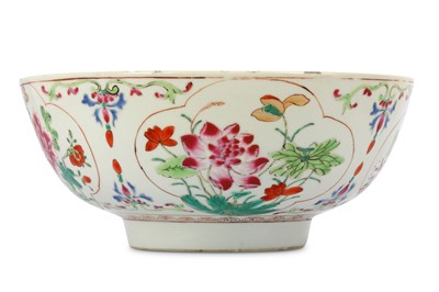 Lot 35 - A CHINESE FAMILLE ROSE 'FLOWERS' BOWL. Qing...
