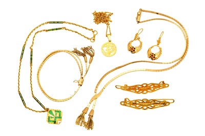 Lot 582 - A group of jewellery Comprising a tassel...