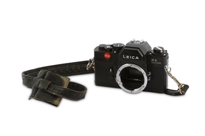 Lot 901 - A Leica R3 Electronic SLR Body Serial No:...