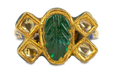 Lot 332 - AN EMERALD AND POLKI DIAMOND RING  North India,...