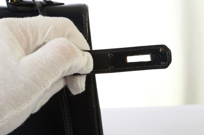 Lot 175 - Hermès Navy Box Kelly Sellier 32, c. 1990,...