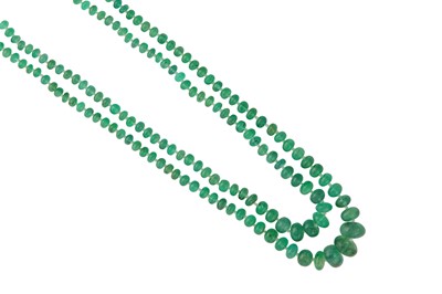 Lot 119 - An emerald bead and seed pearl necklace...