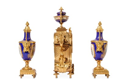 Lot 95 - A LATE 19TH CENTURY FRENCH GILT BRONZE AND...