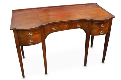 Lot 415 - A Gillows style mahogany inverted breakfront...