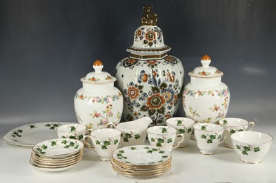 Lot 64 - A mixed lot of porcelain including a pair of...