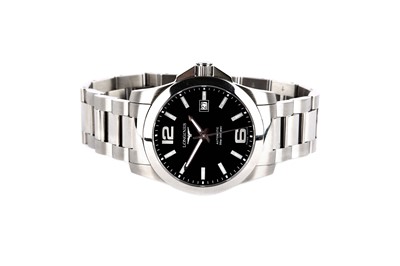 Lot 105 - LONGINES. A MENS AUTOMATIC STAINLESS STEEL...