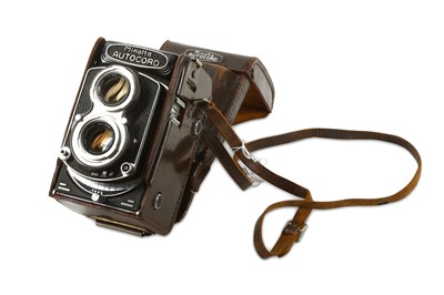 Lot 988 - A Minolta Autocord I TLR Camera Serial No:...