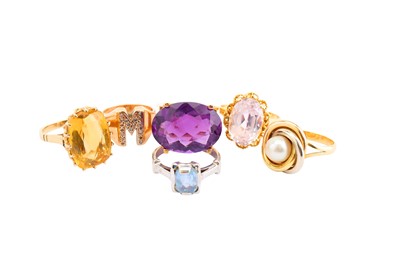 Lot 44 - A group of six gem-set rings, Including an...