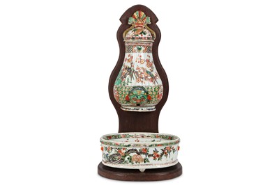 Lot 481 - A CHINESE FAMILLE VERTE FOUNTAIN SET. Qing...