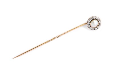 Lot 276 - A mabé pearl and diamond stickpin, diamonds...