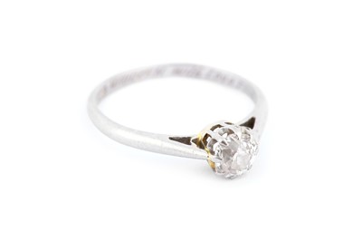 Lot 296 - A diamond single-stone ring, diamond approx. 0....