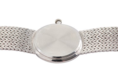Lot 377 - J.W CHOPARD. A LADIES 18K WHITE GOLD AND...