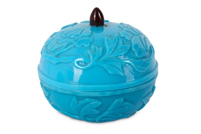 Lot 757 - A CHINESE BLUE PEKING GLASS CIRCULAR BOX AND...