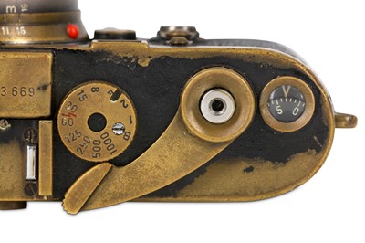 Lot 166 - A Special Order Leica M3 Black Paint 'Magnum'...